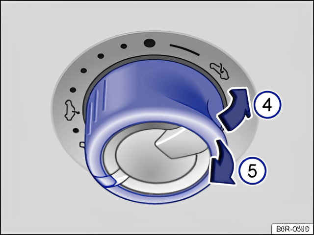 Rys. 34 W tapicerce dachu: w celu podniesienia nacisnąć wyłącznik, a w celu zamknięcia pociągnąć wyłącznik